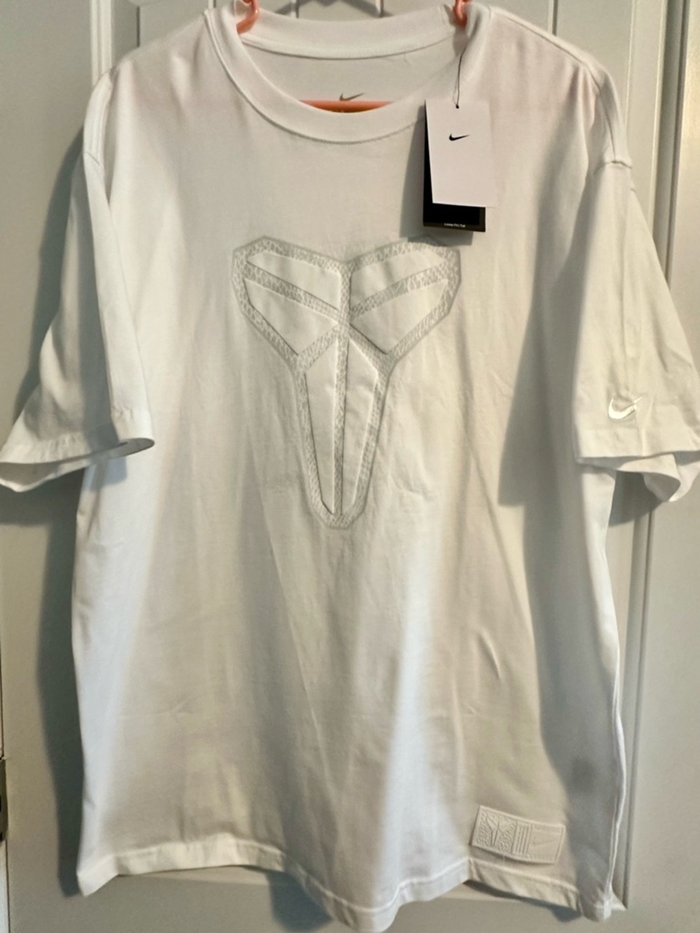 Nike White Short-Sleeve T-Shirt with Embossed Kobe Logo (Men’s Large Tall)